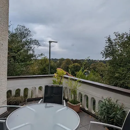Terrassenwohnung In Historischem Brauereigebaeude Mit Blick Ins Gruene Apartament